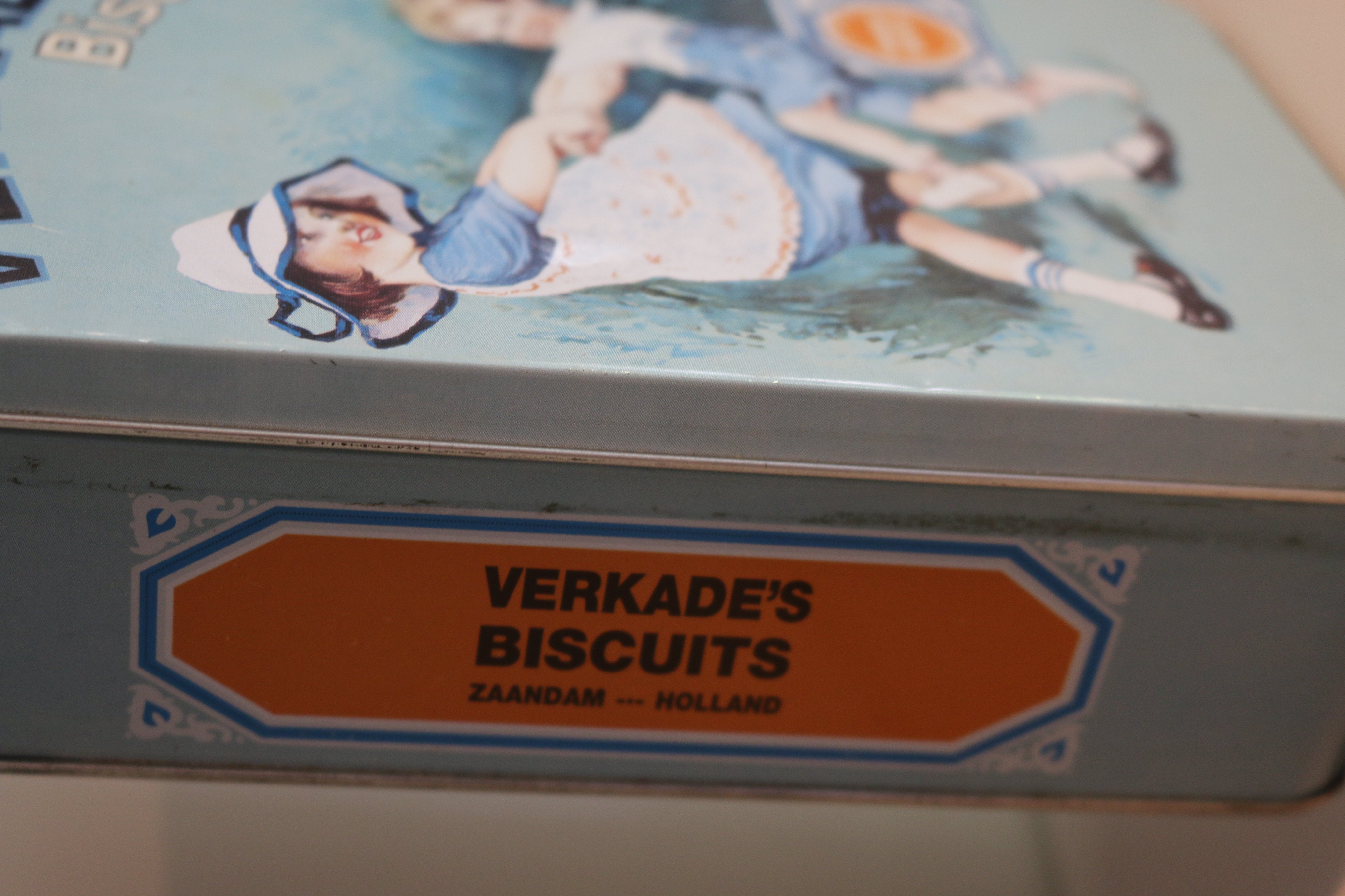 Boxy™ Biscuit Tin